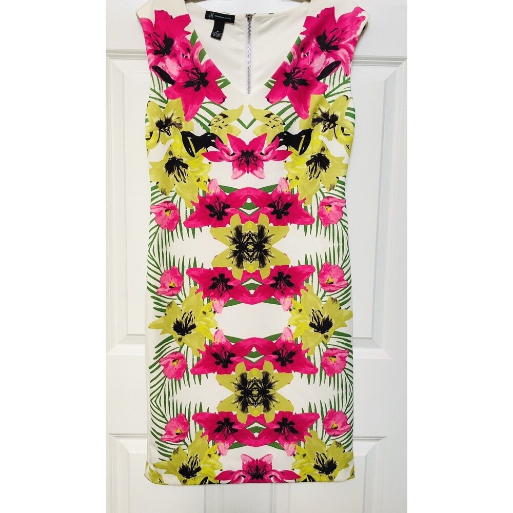 INC International Concepts Women's Dress Floral/White Size M V-Neck Sleeveless$